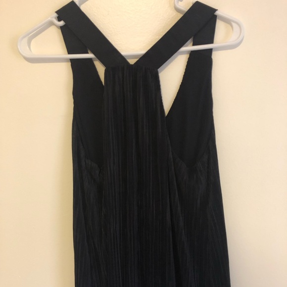 NWT v-neck Banana Republic Black tank size large - Picture 5 of 5